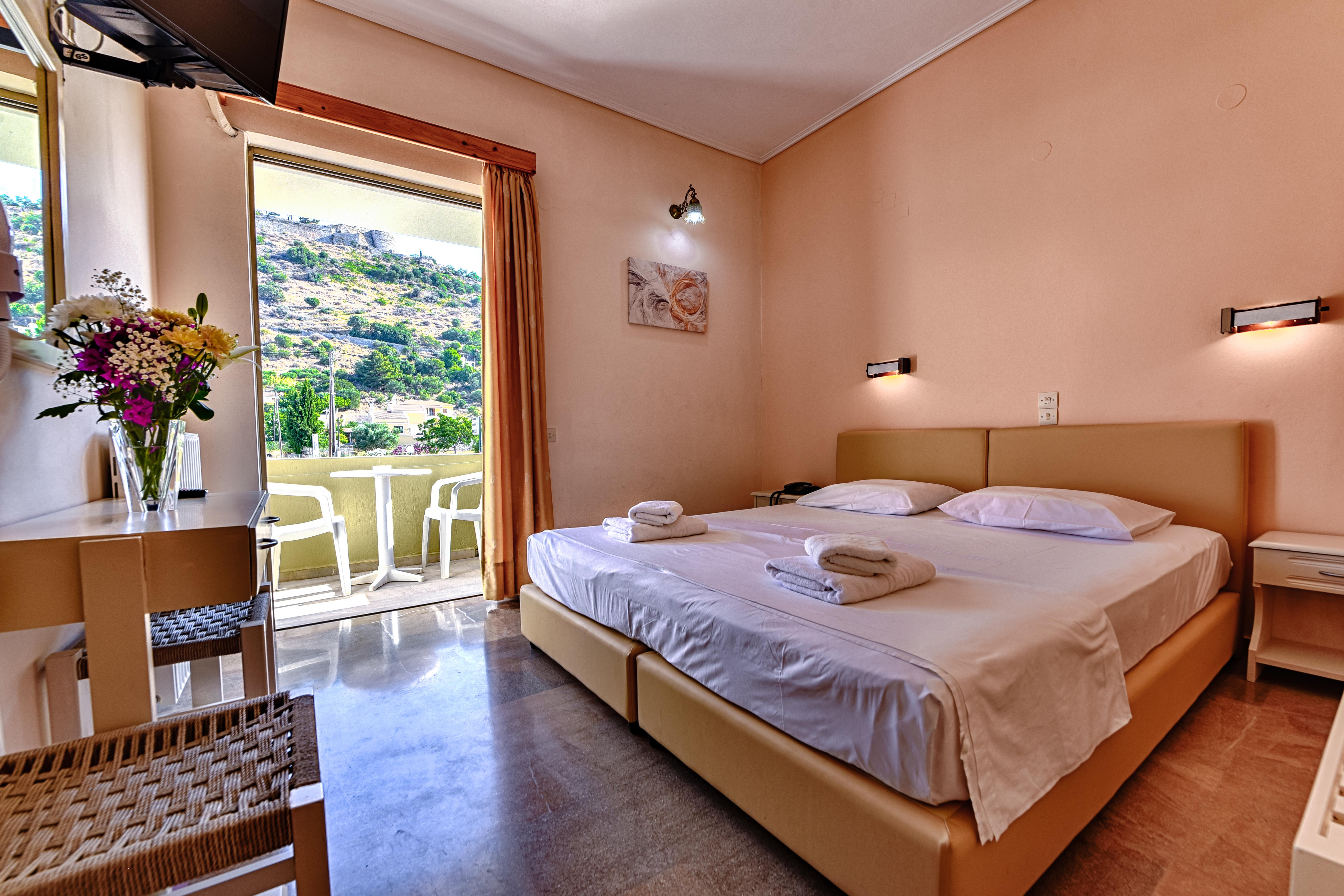 Ionis Hotel Troianata Exterior photo