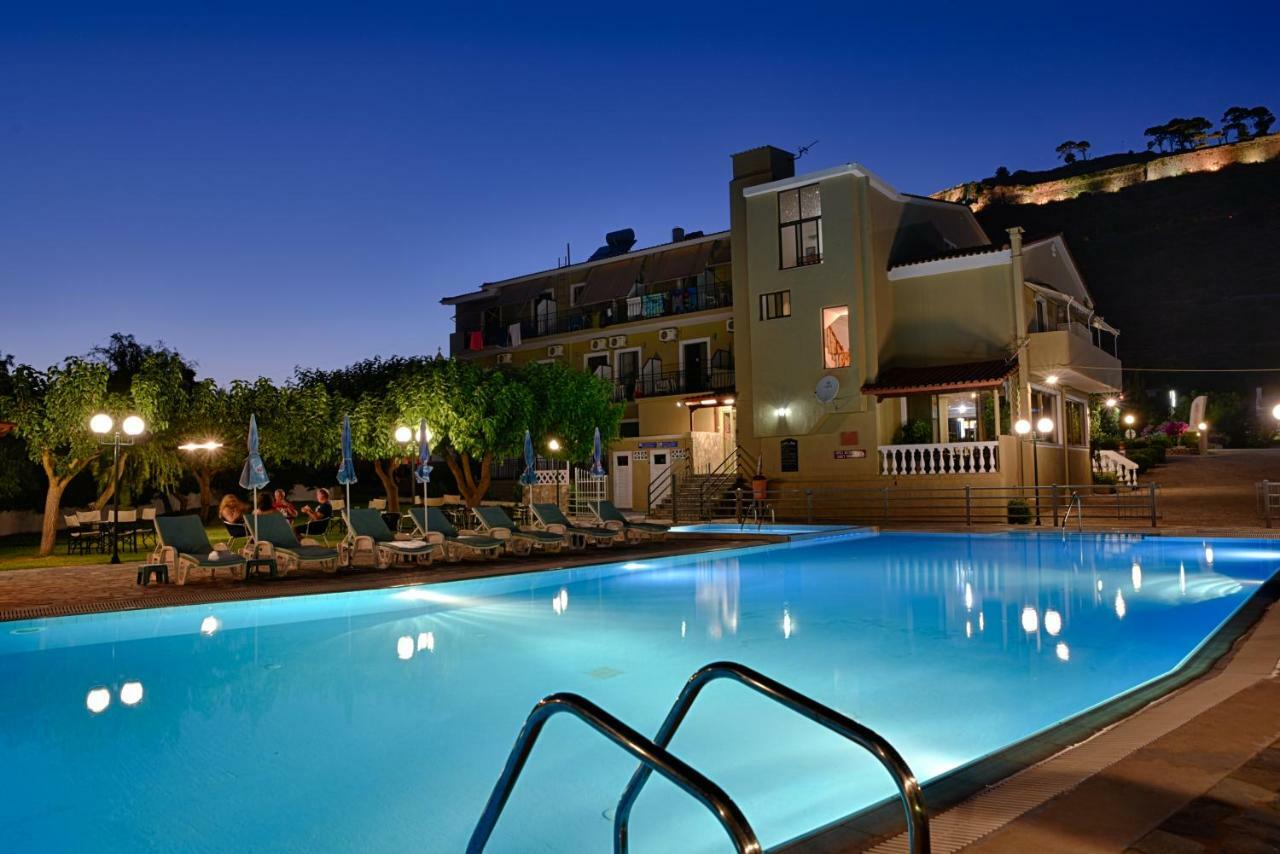 Ionis Hotel Troianata Exterior photo